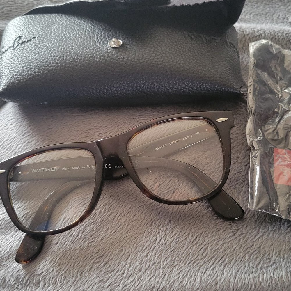 RAY BAN GLASSES -BARELY WORN